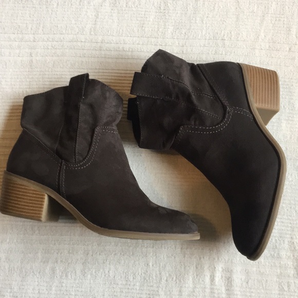 Merona Booties - Picture 2 of 8